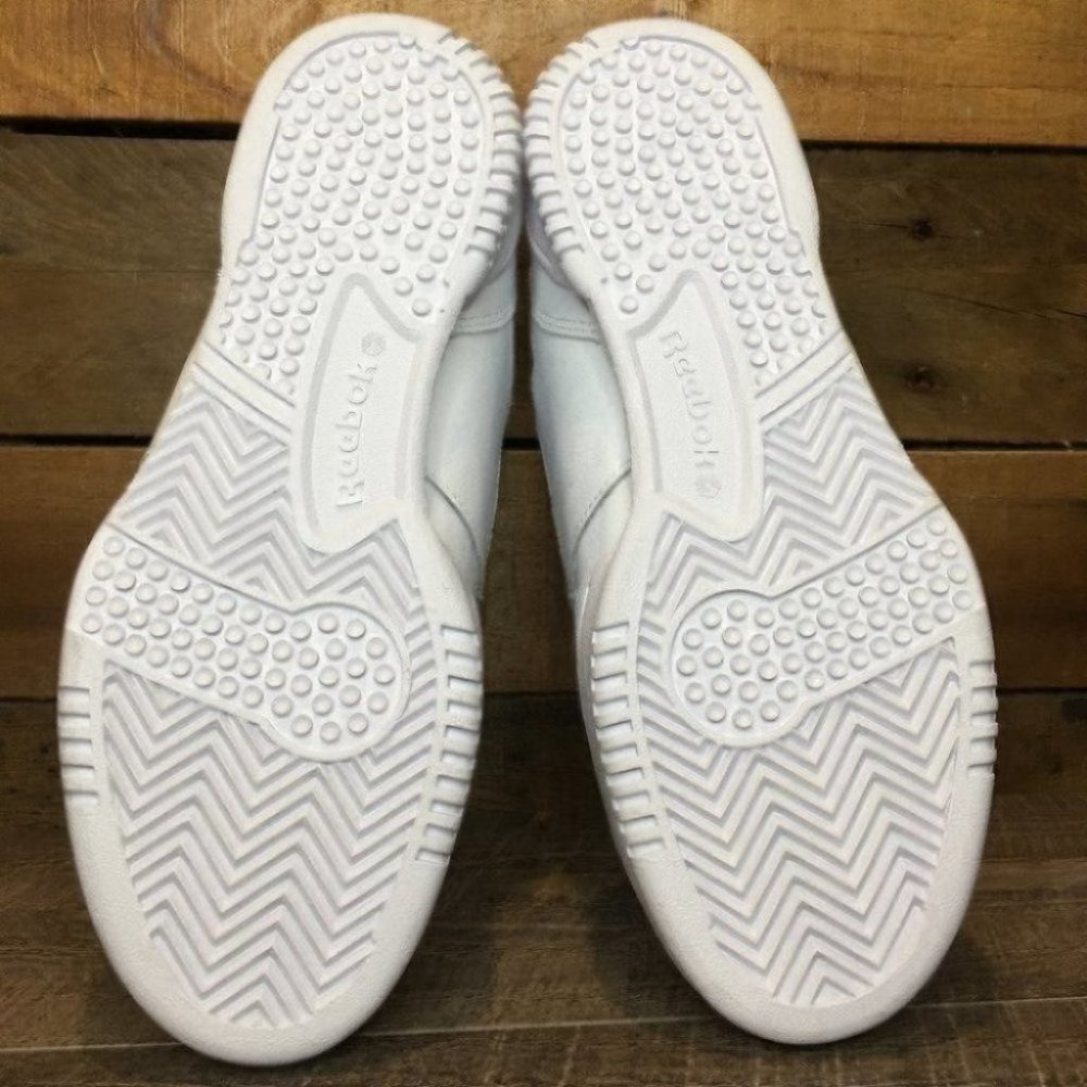 NEW Men’s Reebok Classic Mid OG Sneaker - Picture 2 of 9